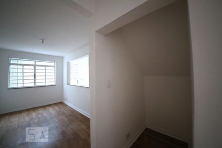 Sala de casa para alugar com 2 quartos, 150m² em Jardim Petrópolis, São Paulo