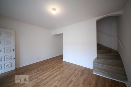 Sala de casa para alugar com 2 quartos, 150m² em Jardim Petrópolis, São Paulo