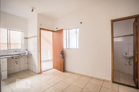 Sala - Cozinha de casa para alugar com 2 quartos, 90m² em Vila Campestre, São Paulo