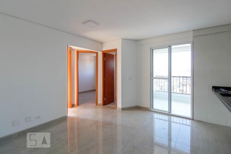 Sala e cozinha de apartamento para alugar com 2 quartos, 47m² em Vila Rosália, Guarulhos