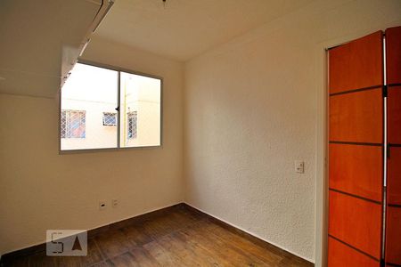 Quarto 2 de apartamento à venda com 2 quartos, 40m² em Vila Lutécia, Santo André