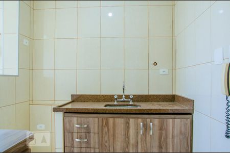 Cozinha de apartamento para alugar com 2 quartos, 55m² em Vila Mangalot, São Paulo