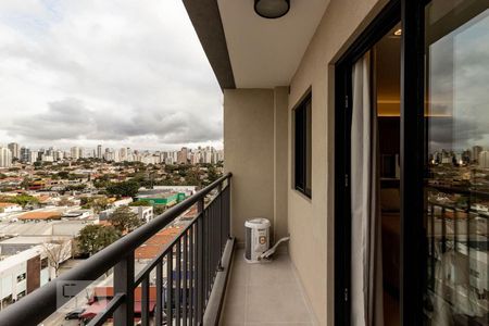 Varanda de kitnet/studio para alugar com 1 quarto, 29m² em Indianópolis, São Paulo