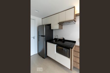 Cozinha/Sala/Quarto de kitnet/studio para alugar com 1 quarto, 29m² em Indianópolis, São Paulo