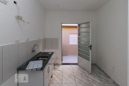 Sala/Cozinha de casa para alugar com 2 quartos, 35m² em Vila Santa Clara, São Paulo