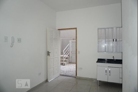 Sala/Cozinha de apartamento para alugar com 1 quarto, 25m² em Parque Cisper, São Paulo