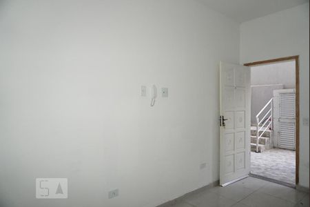 Sala/Cozinha de apartamento para alugar com 1 quarto, 25m² em Parque Cisper, São Paulo