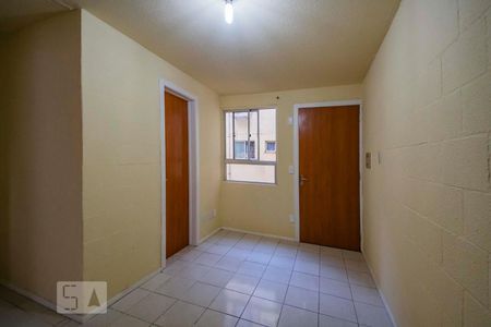 Sala  de apartamento para alugar com 2 quartos, 40m² em Rubem Berta, Porto Alegre