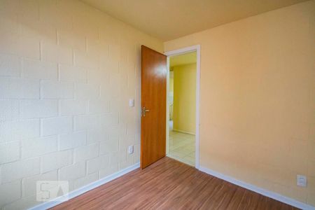 Quarto 1 de apartamento para alugar com 2 quartos, 40m² em Rubem Berta, Porto Alegre