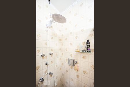 Casa para alugar com 268m², 3 quartos e 6 vagas Casa para alugar com 268m², 3 quartos e 6 vagasChuveiro