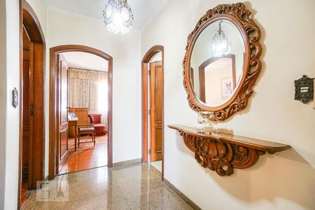 Casa para alugar com 268m², 3 quartos e 6 vagas Casa para alugar com 268m², 3 quartos e 6 vagasHall quartos