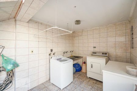 Casa para alugar com 268m², 3 quartos e 6 vagas Casa para alugar com 268m², 3 quartos e 6 vagasÁrea de serviço