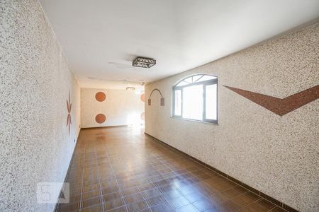 Casa para alugar com 268m², 3 quartos e 6 vagas Casa para alugar com 268m², 3 quartos e 6 vagasSalão edícola