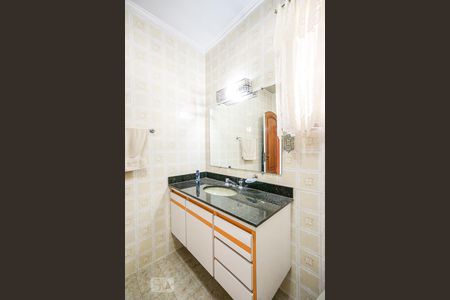 Casa para alugar com 268m², 3 quartos e 6 vagas Casa para alugar com 268m², 3 quartos e 6 vagasBanheiro social