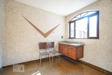 Casa para alugar com 268m², 3 quartos e 6 vagas Casa para alugar com 268m², 3 quartos e 6 vagasSalão edícola