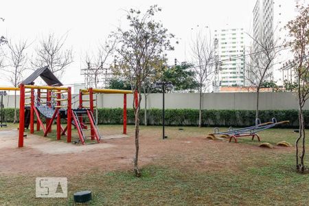 Apartamento à venda com 126m², 2 quartos e 2 vagas Apartamento à venda com 126m², 2 quartos e 2 vagasÁrea comum - Playground