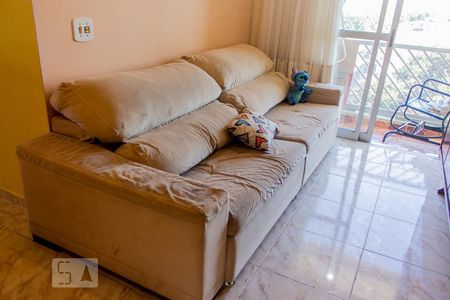 Sofá de apartamento à venda com 3 quartos, 70m² em Vila Bela Vista, Santo André