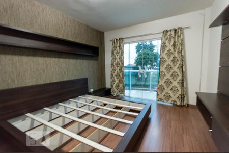 Suíte de casa para alugar com 3 quartos, 260m² em Sítio Cercado, Curitiba