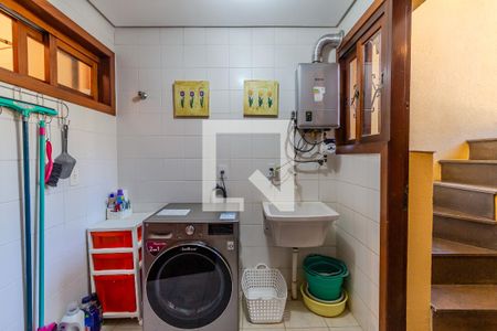 Casa de condomínio à venda com 240m², 2 quartos e 3 vagas Casa de condomínio à venda com 240m², 2 quartos e 3 vagasÁrea de Serviço