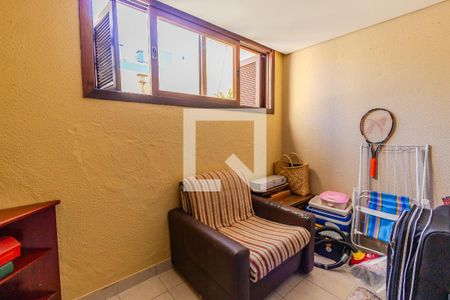 Casa de condomínio à venda com 240m², 2 quartos e 3 vagas Casa de condomínio à venda com 240m², 2 quartos e 3 vagasQuarto de Serviço