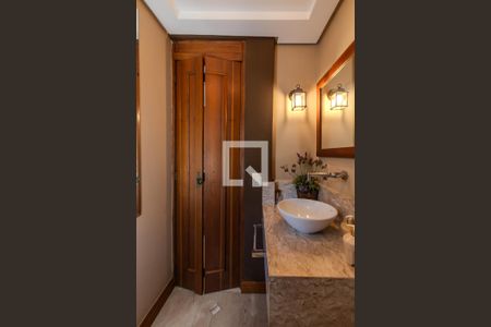 Casa de condomínio à venda com 240m², 2 quartos e 3 vagas Casa de condomínio à venda com 240m², 2 quartos e 3 vagasLavabo