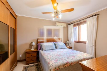 Casa de condomínio à venda com 240m², 2 quartos e 3 vagas Casa de condomínio à venda com 240m², 2 quartos e 3 vagasSuíte