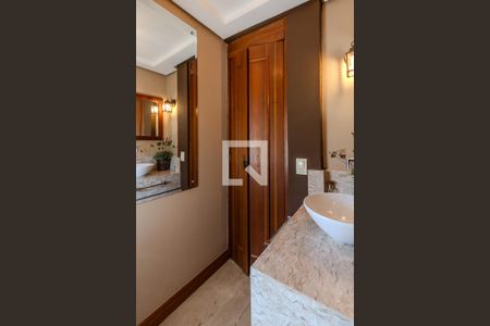 Casa de condomínio à venda com 240m², 2 quartos e 3 vagas Casa de condomínio à venda com 240m², 2 quartos e 3 vagasLavabo