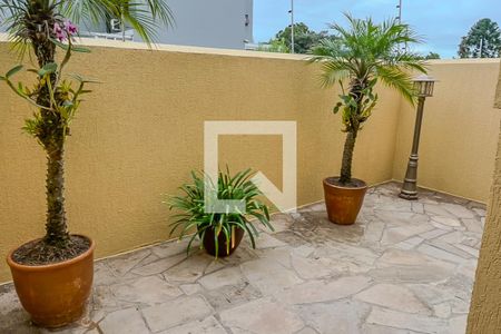 Casa de condomínio à venda com 240m², 2 quartos e 3 vagas Casa de condomínio à venda com 240m², 2 quartos e 3 vagasQuintal