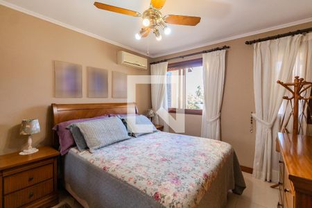 Casa de condomínio à venda com 240m², 2 quartos e 3 vagas Casa de condomínio à venda com 240m², 2 quartos e 3 vagasSuíte