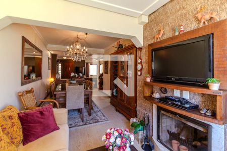 Casa de condomínio à venda com 240m², 2 quartos e 3 vagas Casa de condomínio à venda com 240m², 2 quartos e 3 vagasSala