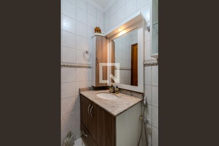 Casa de condomínio à venda com 240m², 2 quartos e 3 vagas Casa de condomínio à venda com 240m², 2 quartos e 3 vagasBanheiro Social