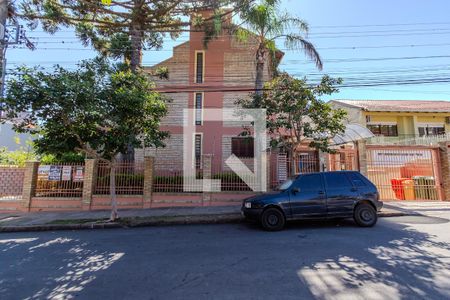 Casa de condomínio à venda com 240m², 2 quartos e 3 vagas Casa de condomínio à venda com 240m², 2 quartos e 3 vagasFachada