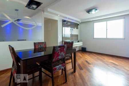 Apartamento à venda com 61m², 3 quartos e 1 vagaSala