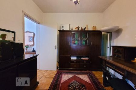 Sala de casa à venda com 4 quartos, 400m² em Cristal, Porto Alegre