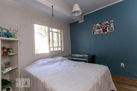 Quarto 1 de casa à venda com 3 quartos, 156m² em Vila Assunção, Porto Alegre