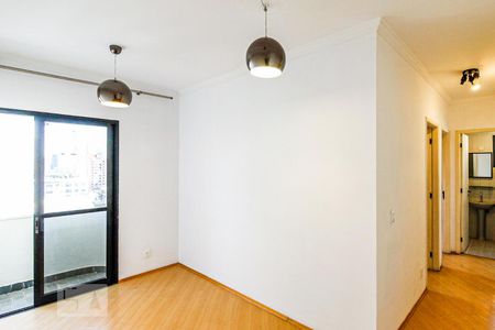 Sala de apartamento para alugar com 2 quartos, 48m² em Chácara Santo Antônio (zona Sul), São Paulo