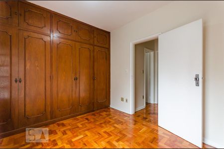 Quarto 1 suíte de apartamento para alugar com 2 quartos, 106m² em José Menino, Santos