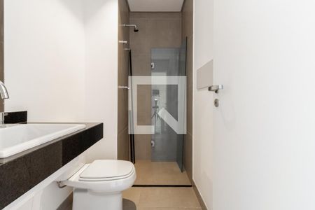 Banheiro de kitnet/studio para alugar com 1 quarto, 27m² em Vila Olímpia, São Paulo