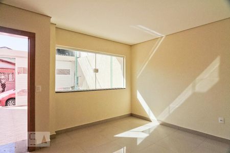 Sala de casa à venda com 3 quartos, 115m² em Chora Menino, São Paulo