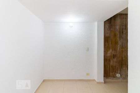 Quarto 2 de casa para alugar com 2 quartos, 50m² em Vila Medeiros, São Paulo