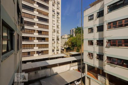 Vista da Sacada de apartamento à venda com 3 quartos, 106m² em Higienópolis, Porto Alegre