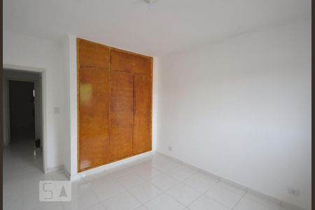 Quarto 1 de casa para alugar com 2 quartos, 130m² em Jardim Previdencia, São Paulo