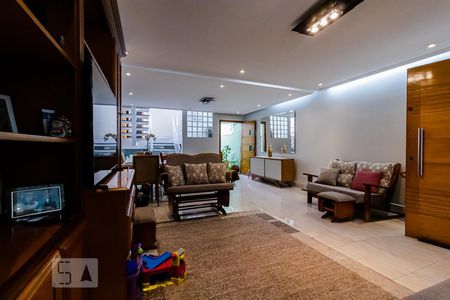 Sala de casa à venda com 3 quartos, 130m² em Jardim Maria Estela, São Paulo