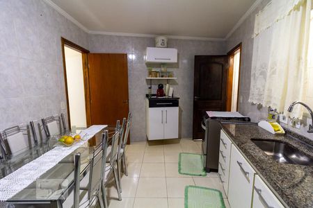 Cozinha de casa de condomínio à venda com 2 quartos, 132m² em Vila Tiradentes, São Paulo