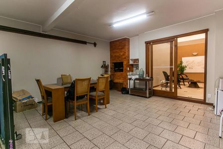 Casa de condomínio à venda com 188m², 3 quartos e 2 vagas Casa de condomínio à venda com 188m², 3 quartos e 2 vagasGaragem