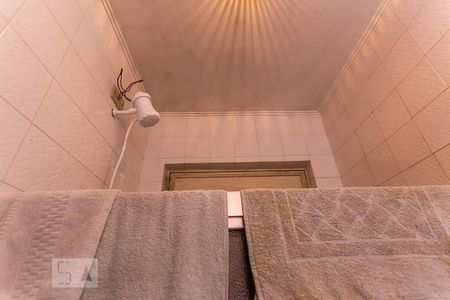 Casa de condomínio à venda com 188m², 3 quartos e 2 vagas Casa de condomínio à venda com 188m², 3 quartos e 2 vagasBanheiro de Serviço