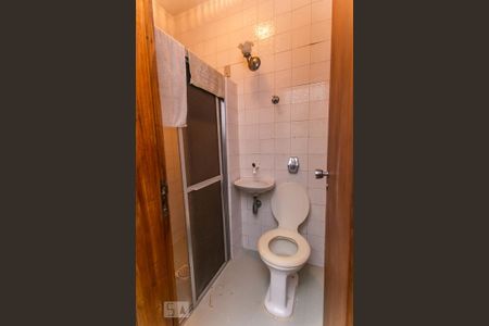 Casa de condomínio à venda com 188m², 3 quartos e 2 vagas Casa de condomínio à venda com 188m², 3 quartos e 2 vagasBanheiro de Serviço