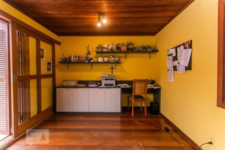 Casa de condomínio à venda com 188m², 3 quartos e 2 vagas Casa de condomínio à venda com 188m², 3 quartos e 2 vagasAmbiente Superior