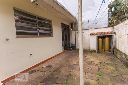 Casa de condomínio à venda com 188m², 3 quartos e 2 vagas Casa de condomínio à venda com 188m², 3 quartos e 2 vagasÁrea Externa fundos