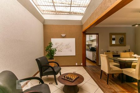 Casa de condomínio à venda com 188m², 3 quartos e 2 vagas Casa de condomínio à venda com 188m², 3 quartos e 2 vagasJardim de inverno